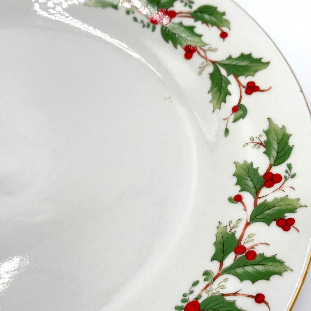Vintage China Pearl Noel Dinner Plate Holly Berries Gold Trim Christmas 10 3/4" - Picture 7 of 7